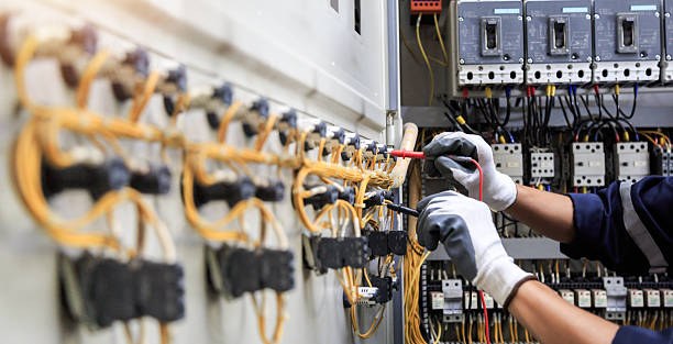 Professional Electrician technician working in Lineville, AL